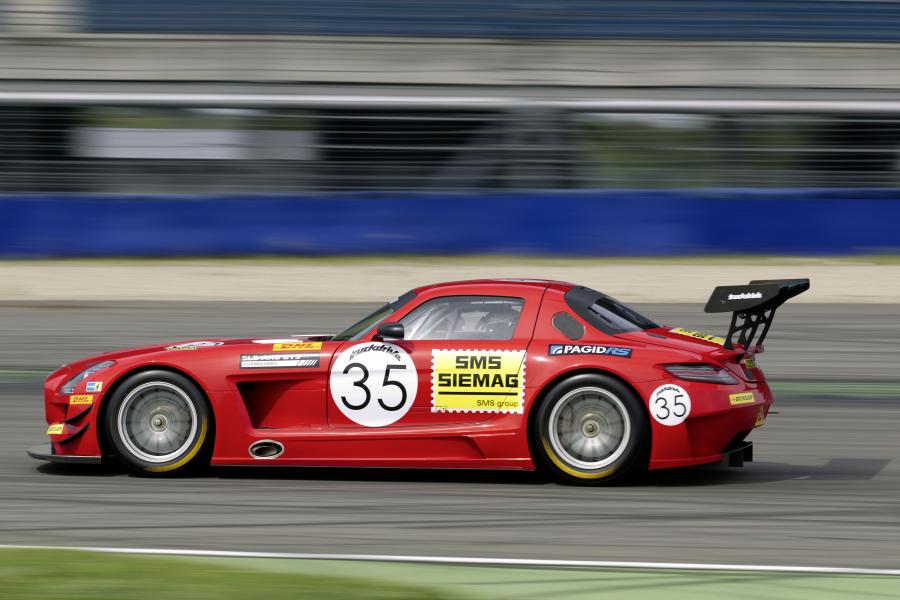  Mercedes-Benz SLS AMG GT3 Black Falcon 2011 года  (фото 11 из 12)
